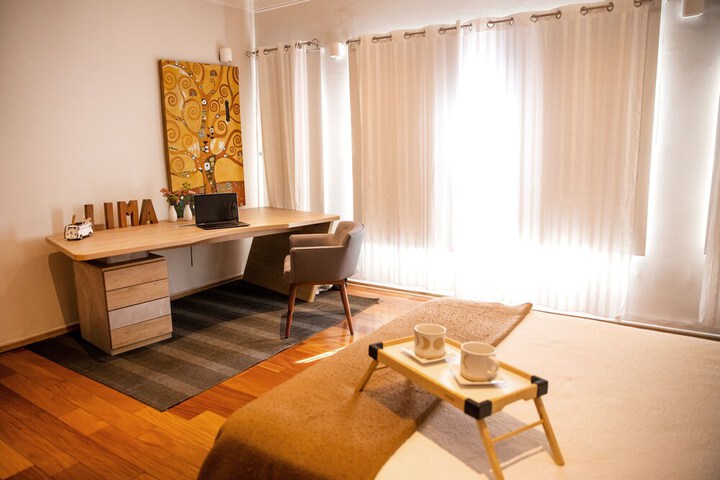 Room 32 of 99