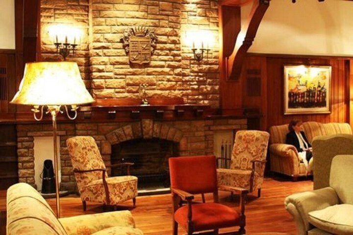 Hotel Interior 4 of 30