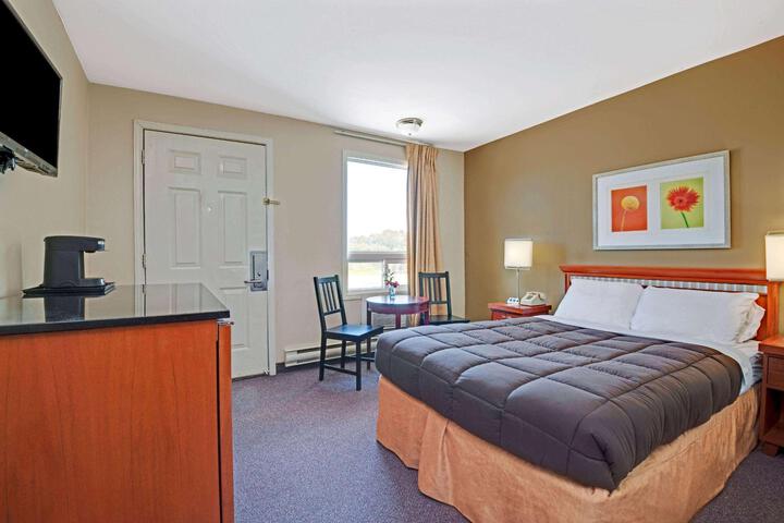 1 Double Bed (12 of 13)