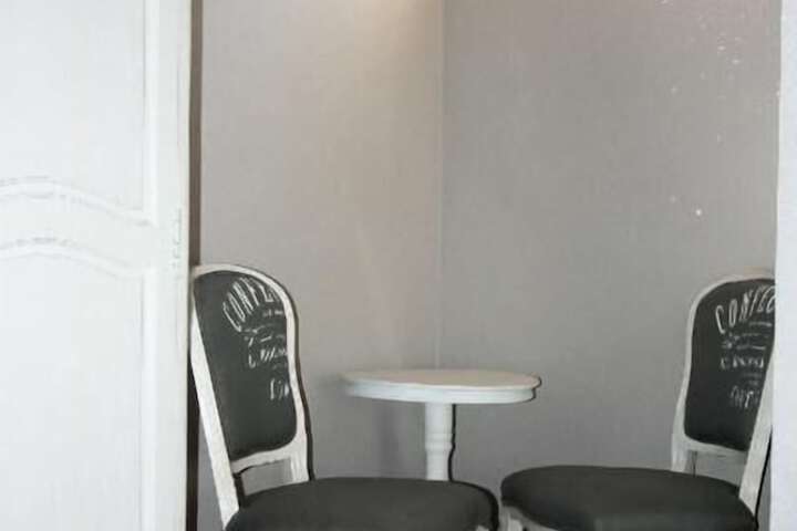 Room 18 of 44