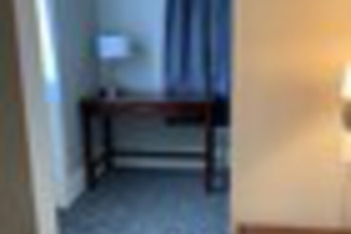Room 68 of 141