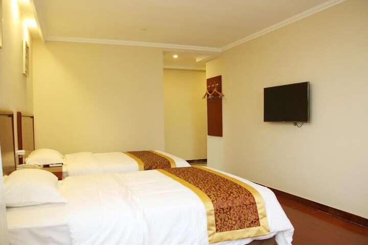Room 25 of 59