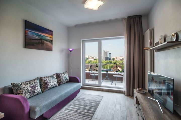 Room 51 of 73