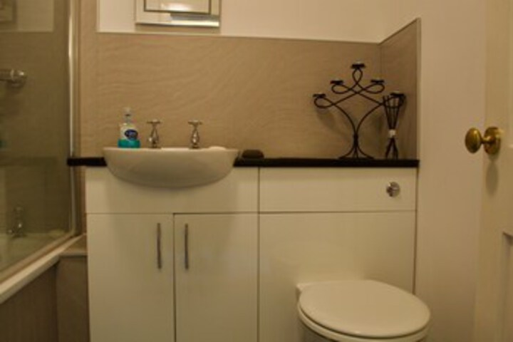 Room 2 of 24