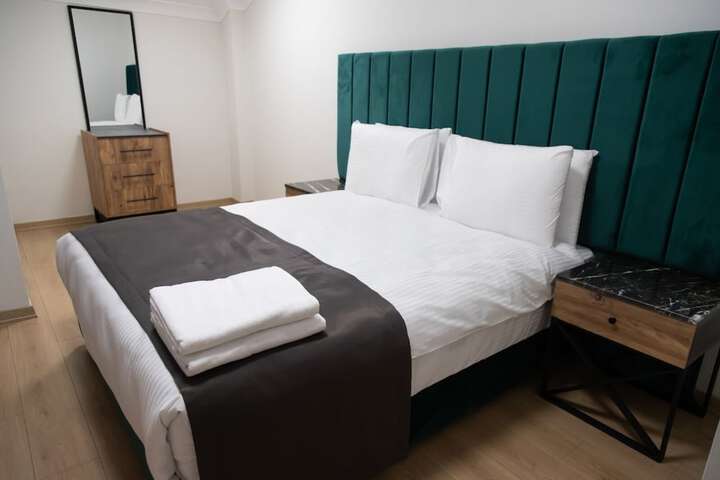 Room 8 of 46