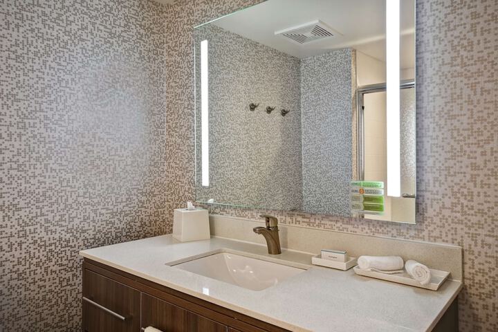 Bathroom shower