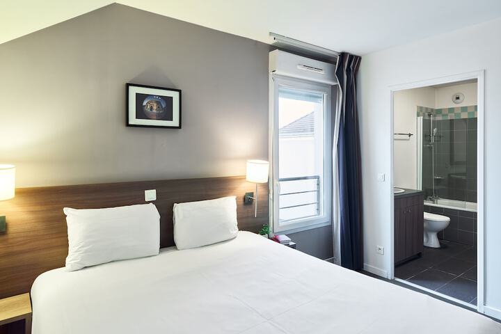 Room 5 of 21