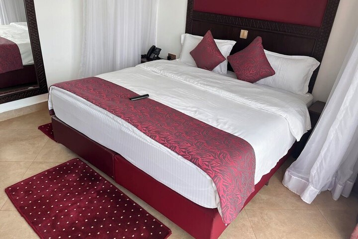 Room 16 of 69