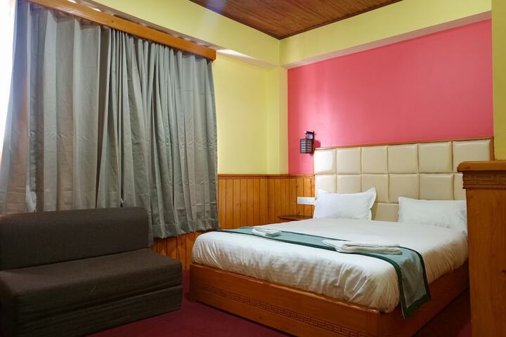 Room 3 of 30