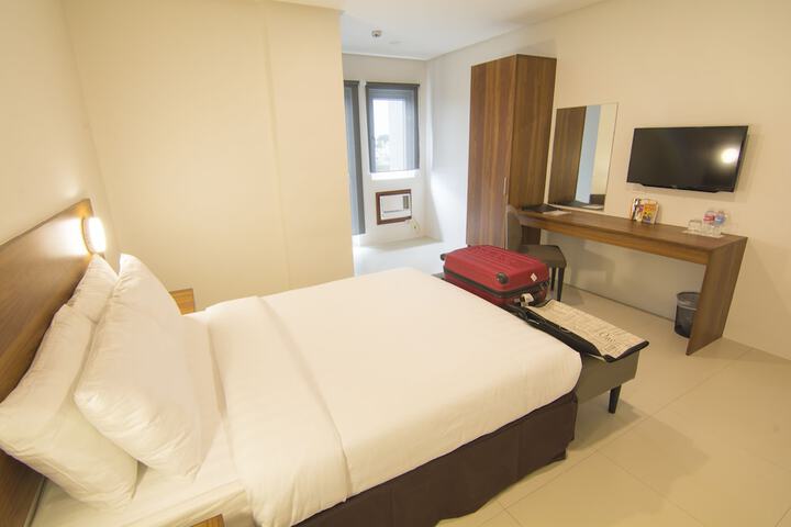 Room 6 of 30