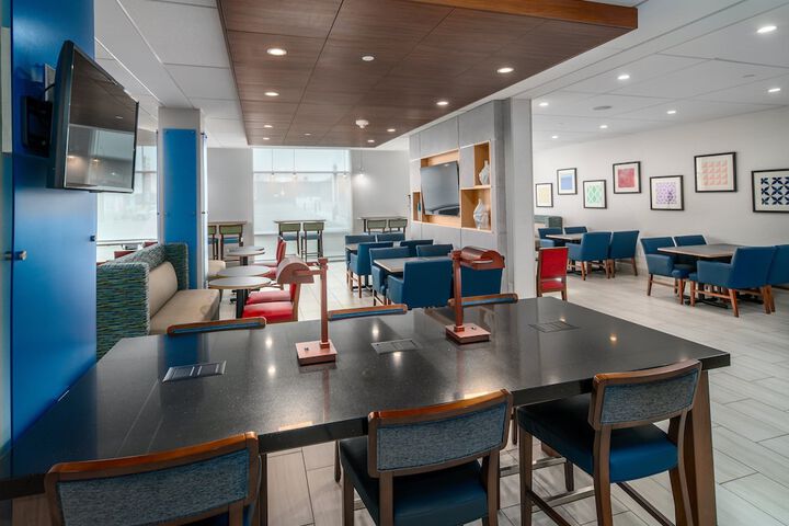 Breakfast/Coffee Service 51 of 69