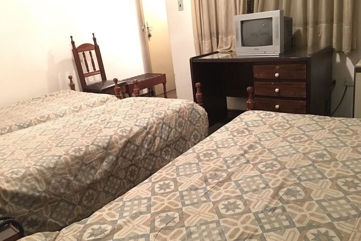 Room 6 of 27