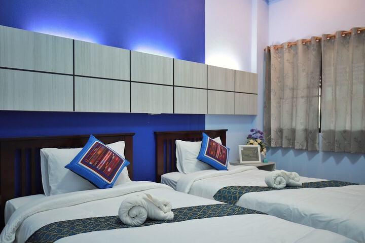 Room 2 of 41