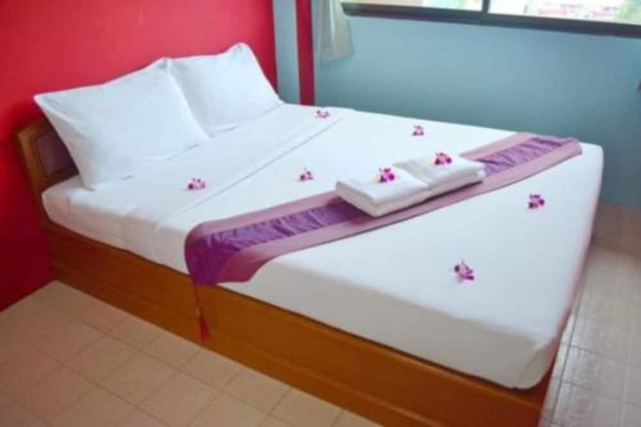 Room 5 of 30