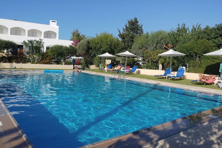 Pool 56 of 136
