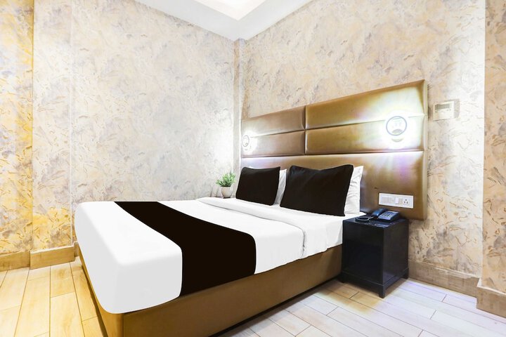 Room 8 of 22