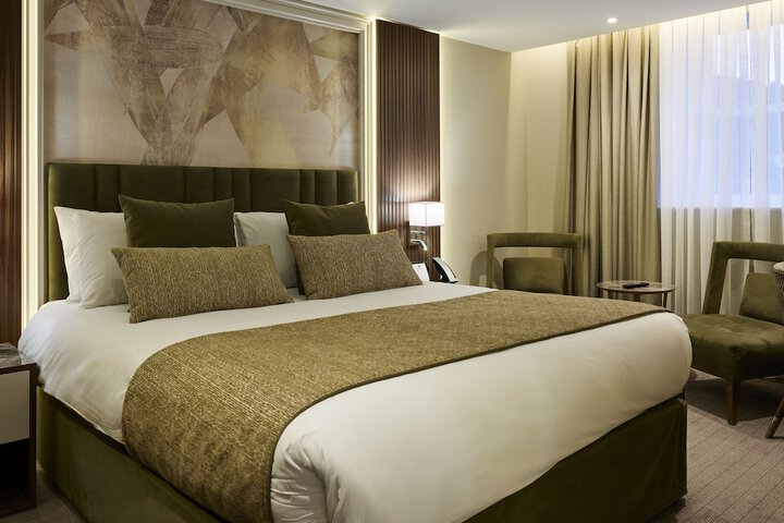 Room 46 of 249