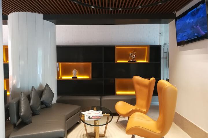 Hotel Interior 5 of 32