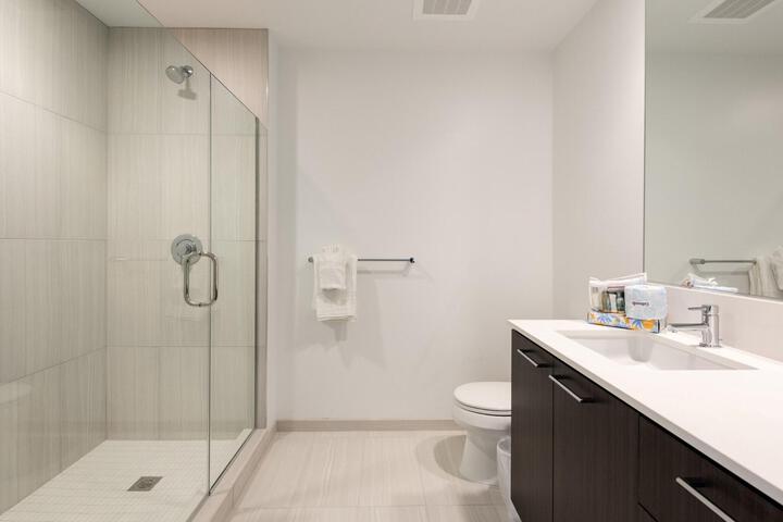 Room 50 of 208