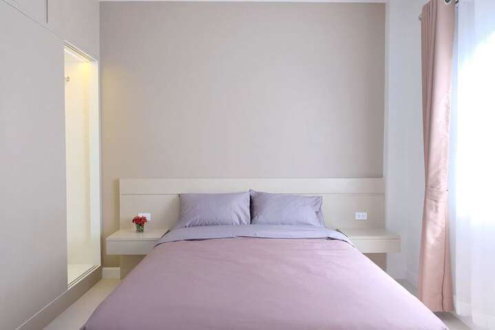 Room 5 of 32
