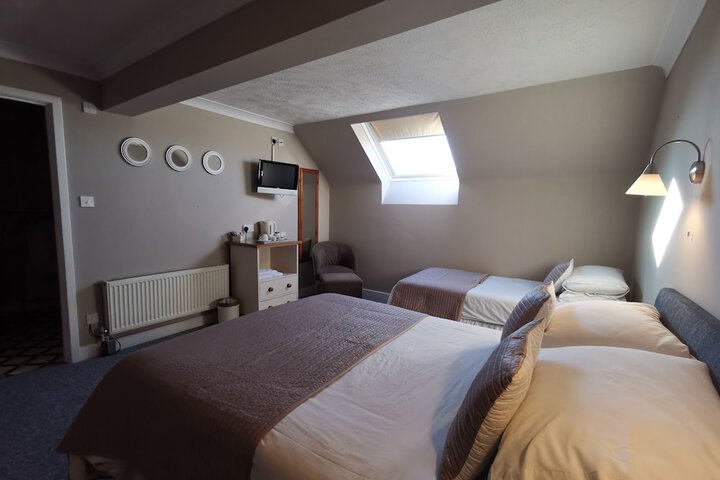 Room 15 of 52