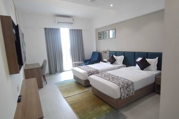 Room 11 of 20