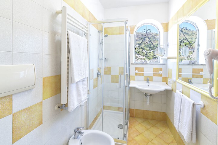 Bathroom Interior Photo