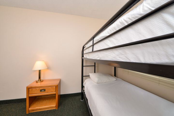 Room 5 of 43