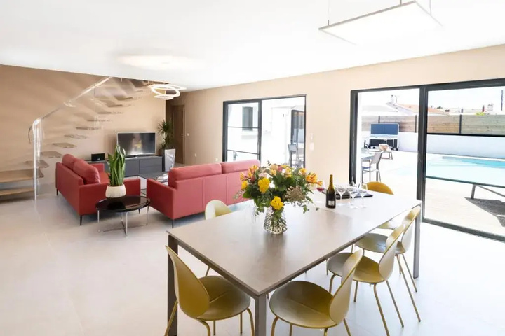 Terrace/Patio 7 of 17