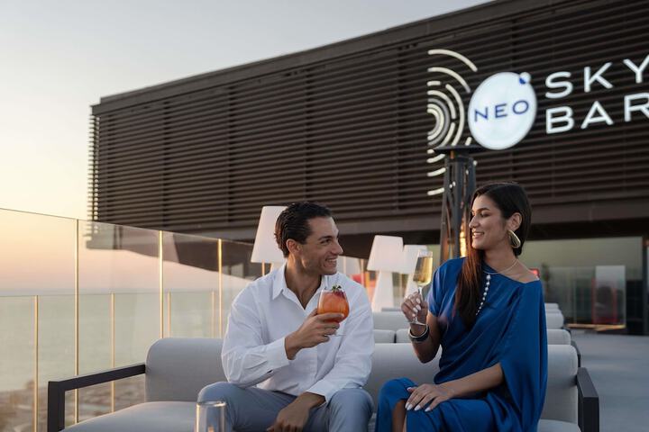 Lounge 195 of 259