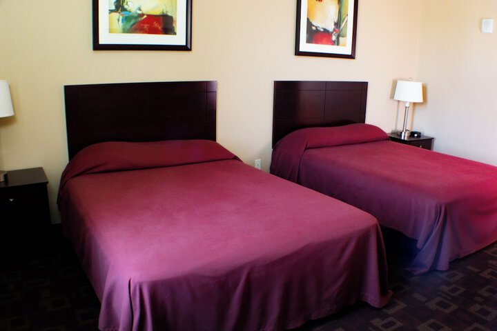 Room 15 of 48