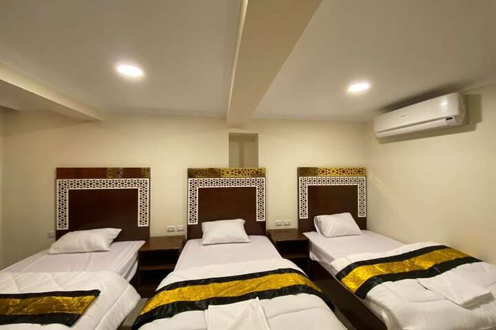 Room 7 of 31