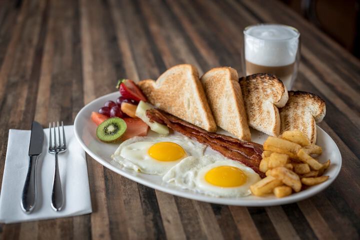 Breakfast/Coffee Service 23 of 38