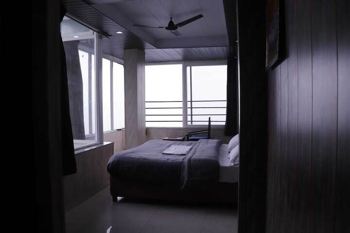 Room 7 of 21