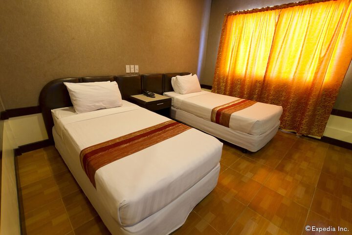 Room 19 of 68