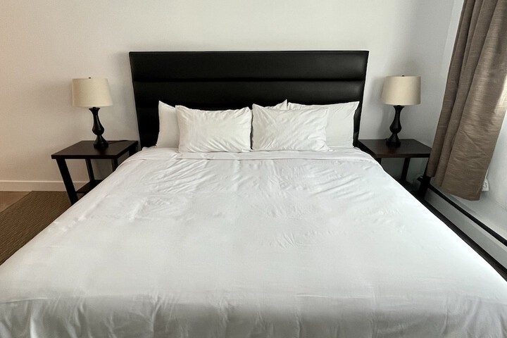 Room 16 of 38