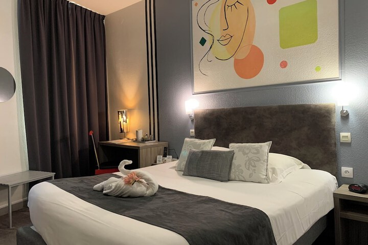 Room 50 of 74