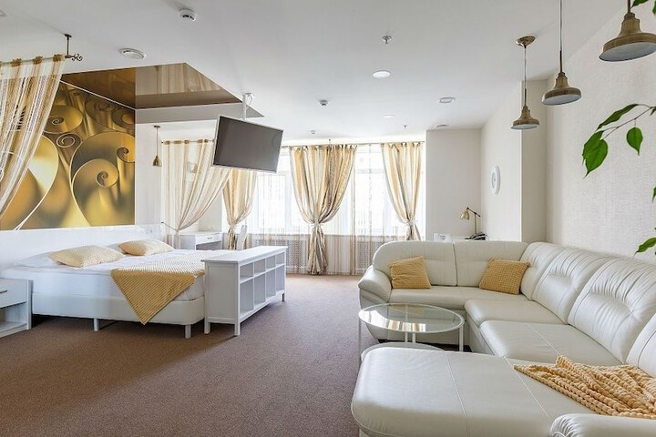 Room 16 of 81