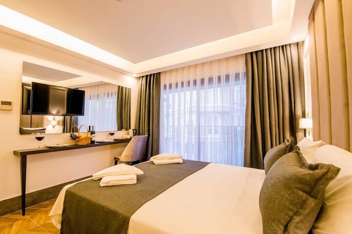 Room 27 of 59