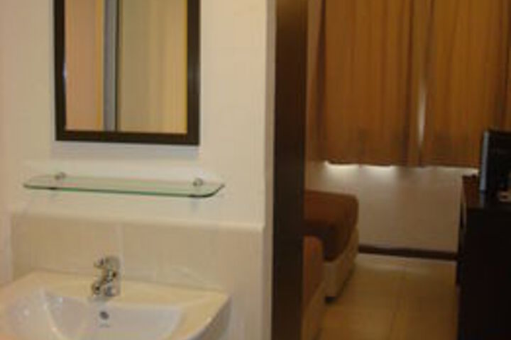 Clean Restrooms
