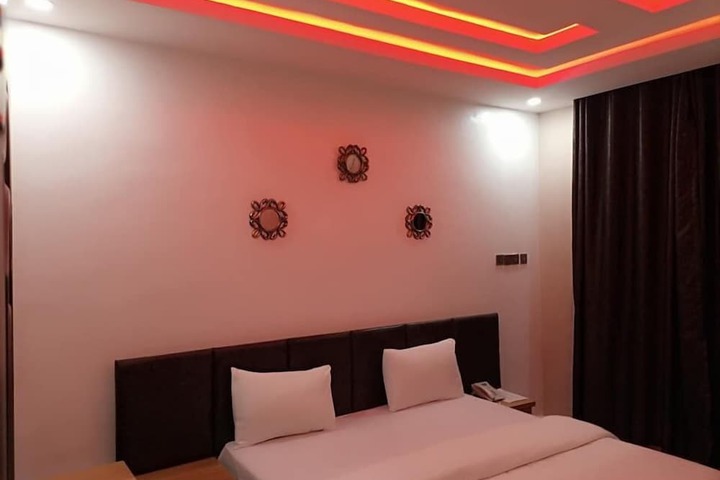 Room 13 of 45