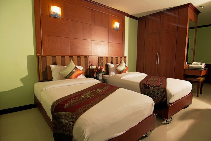 Room 9 of 41