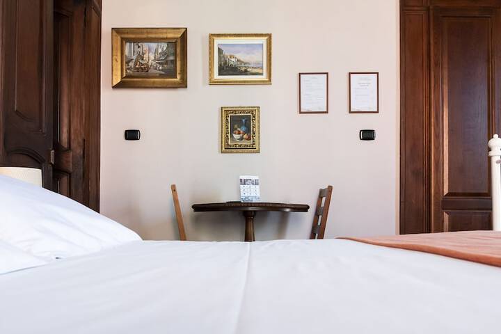 Room 14 of 159