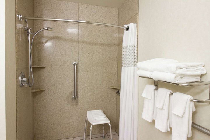 Room 12 of 26