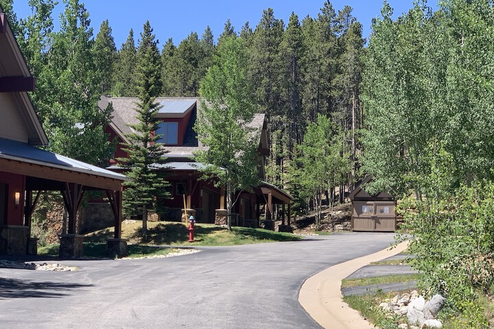 WESTRIDGE CHALET 4 BEDROOM TOWNHOUSE BY in Breckenridge, CO