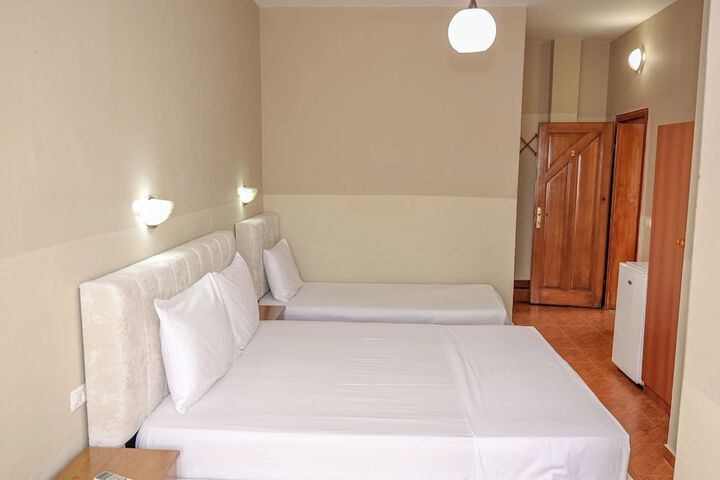 Room 17 of 85