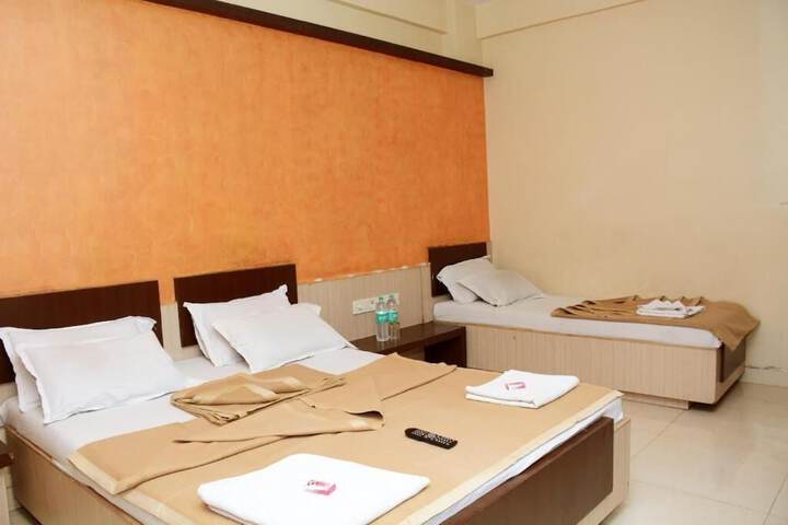 Room 5 of 17