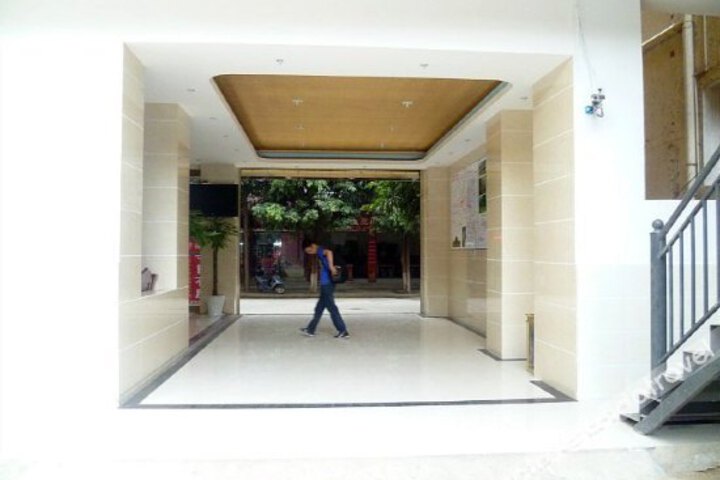 Qiaopeng Hotel