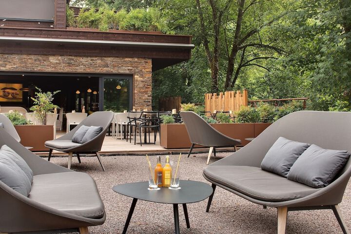 Hotel Exterior 183 of 204