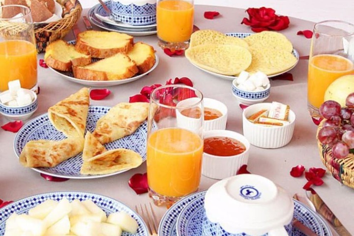 Breakfast/Coffee Service 114 of 130